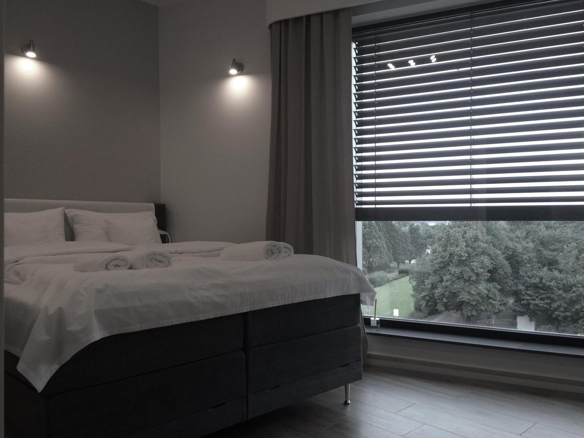 Fractal Guest Rooms - Poznan Centrum Andersia Square & Old Town Exterior photo